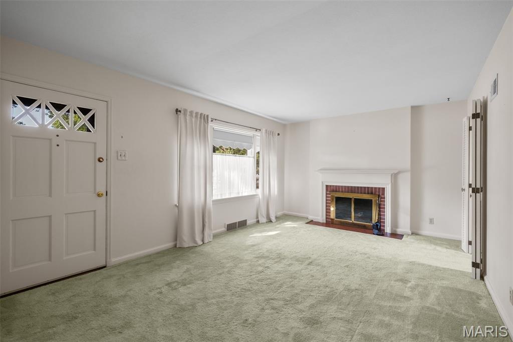 Unincorporated, Missouri 63123, United States, 2 Bedrooms Bedrooms, ,1 BathroomBathrooms,Residential,Pending,210474