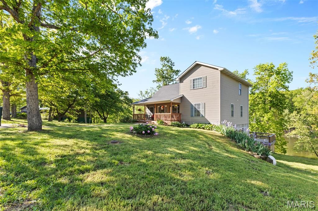 Photo of 408 N Deer Trail, Fredericktown, MO 63645 (MLS # 26026897)