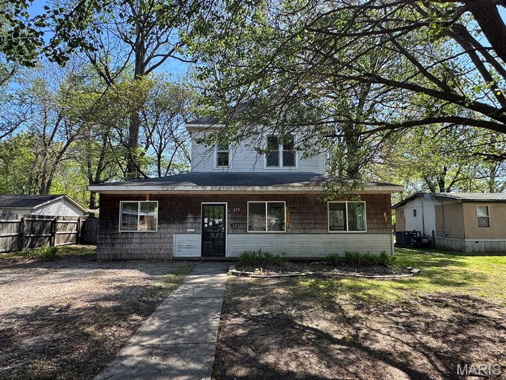 Photo of 400 N Oak Street, Campbell, MO 63933 (MLS # 26021388)