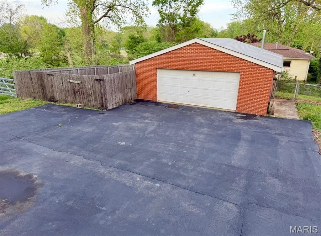 Photo of 7602 Elton St, Affton, MO 63123 (MLS # 26027225)