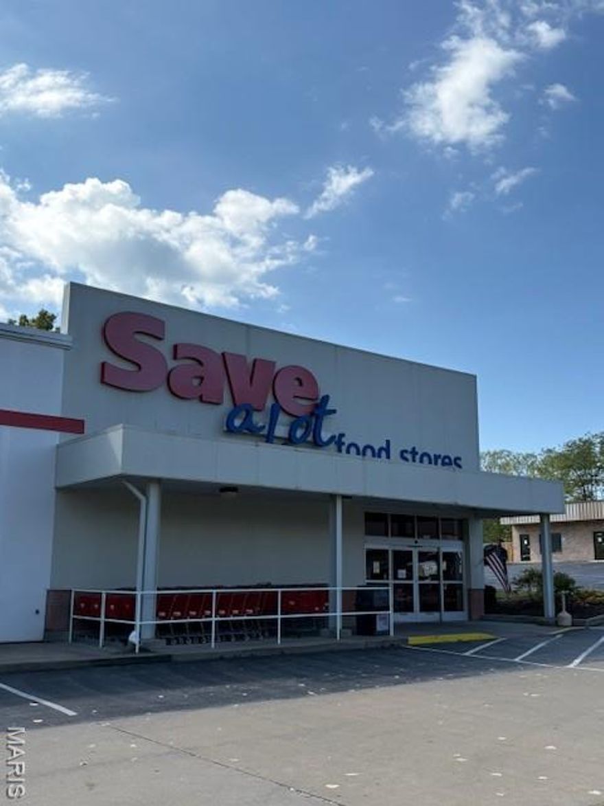 Impeccably maintained building.  Very versatile with many possible usages.  Check with city/county for approval of usage types.  Built in 2014, 1 loading dock space with overhead door.  3 large walk in freezers.  Additional on floor piped freezers and refrigerated units.  Just under 12,000 sf building.  2 smaller finished office spaces, break room, bathrooms.  LED overhead lighting.  Large parking lot with approximately 50 spaces more or less.  Signage possible for building and marquee signage.  Great location just seconds from the highway entrance and exit ramps, and visibility from the highway.  Grocery, warehouse, distribution, gym or athletic facility, training or school campus, or other possible usages.