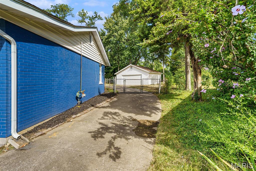 7 Kenwood Drive