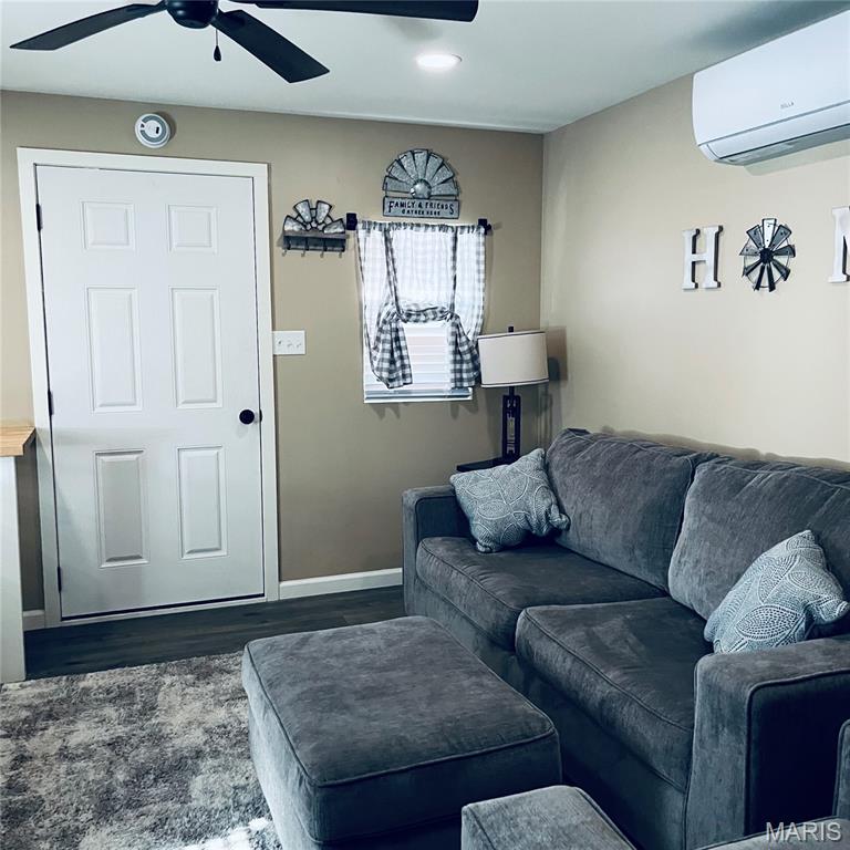 Goose Creek Lake - Land