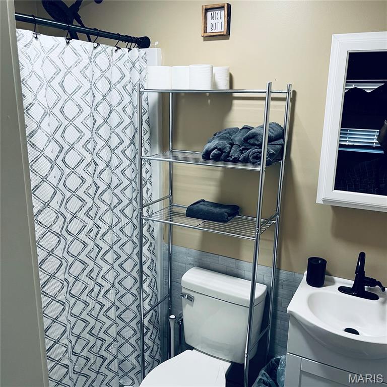 Goose Creek Lake - Land