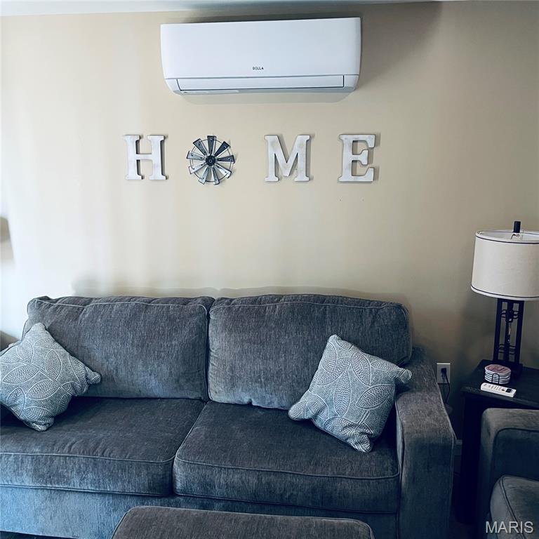 Goose Creek Lake - Land