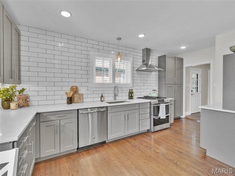 Tiny photo for 1154 S Berry Road, Webster Groves, MO 63122 (MLS # 26064074)