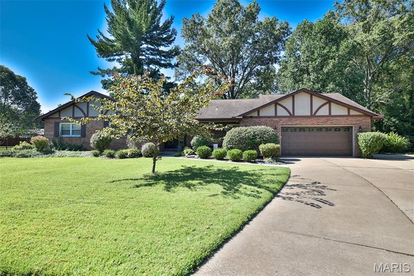 124 DRAKE CT, EDWARDSVILLE, IL 62025 - Image afea1fbfa2cc216ffe63c8c0590127ee/1664247194