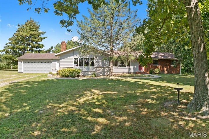 Photo 1 of 39 — 5820 East Copple Rd., Walnut Hill, IL 62893