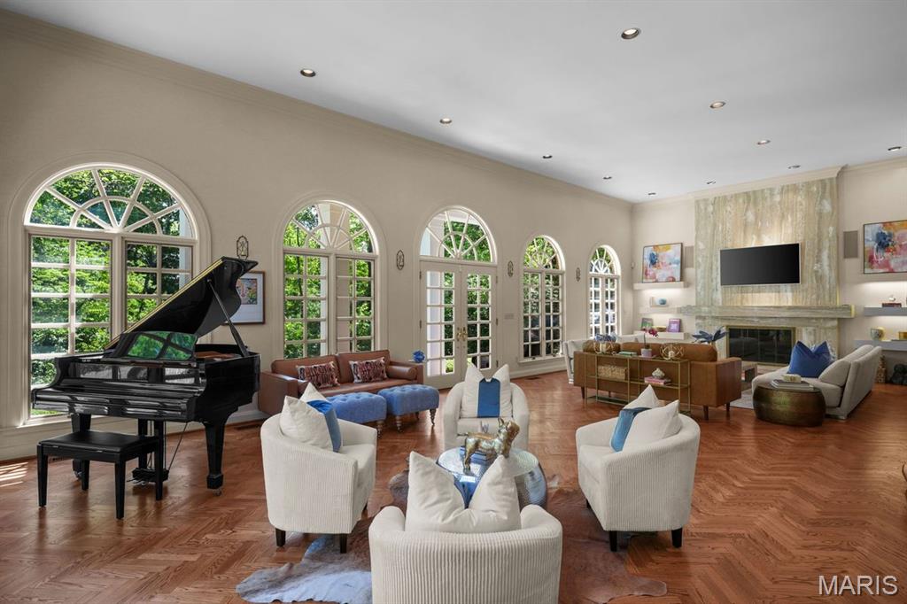 Glenview 2 - Residential