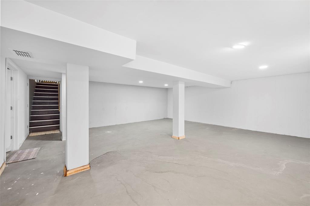 St Charles, Missouri 63303, United States, 3 Bedrooms Bedrooms, ,2 BathroomsBathrooms,Residential,Pending,132103