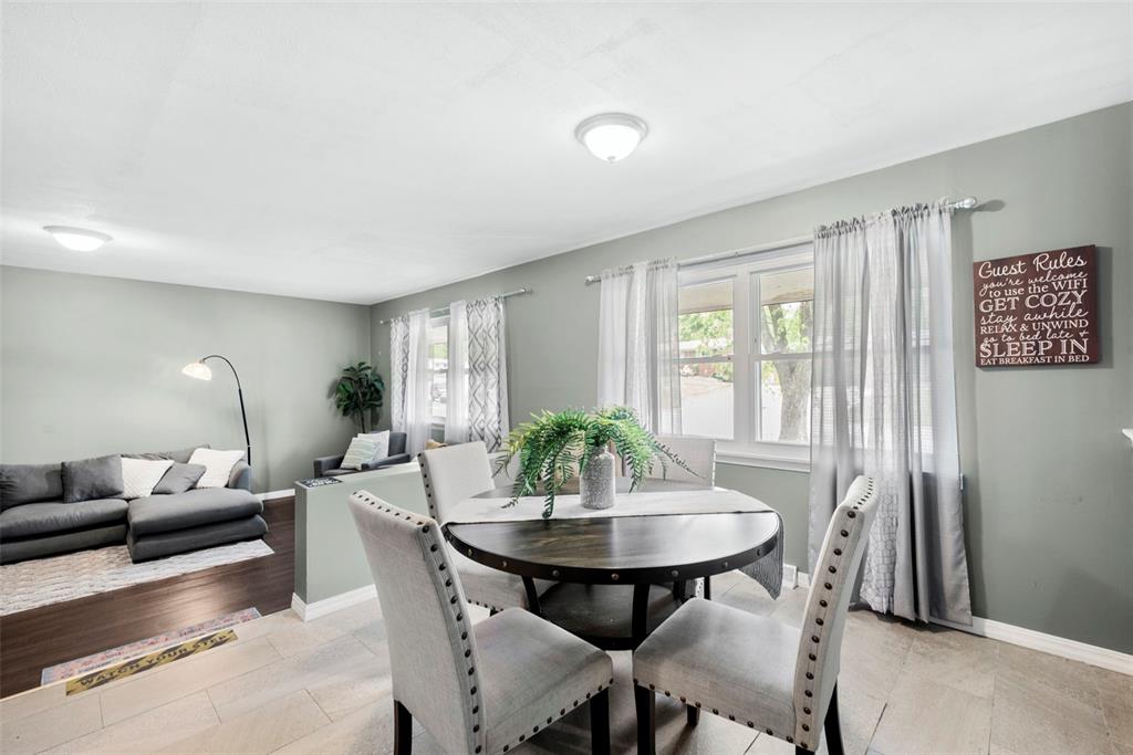 St Charles, Missouri 63303, United States, 3 Bedrooms Bedrooms, ,2 BathroomsBathrooms,Residential,Pending,132103