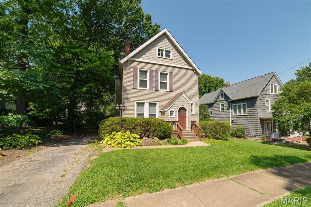 109 N Old Orchard Avenue