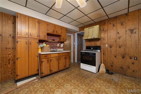 Tiny photo for 109 N Old Orchard Avenue, Webster Groves, MO 63119 (MLS # 26046184)