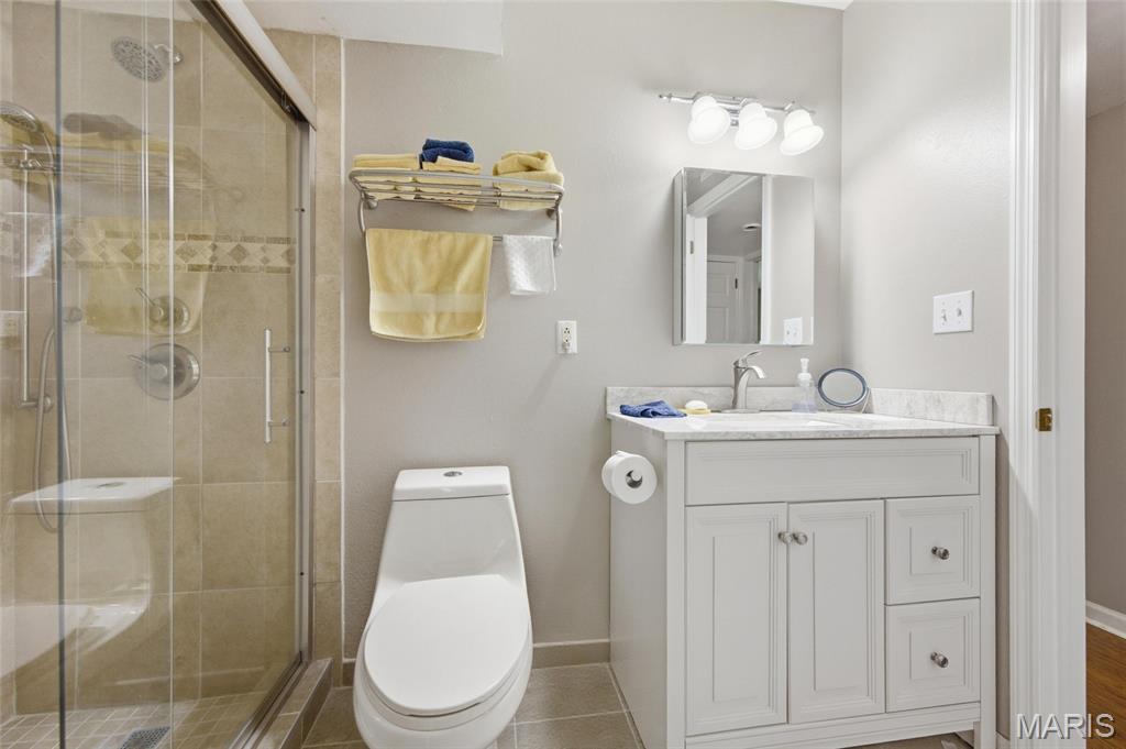 Sun Valley Condo Ph I - Residential