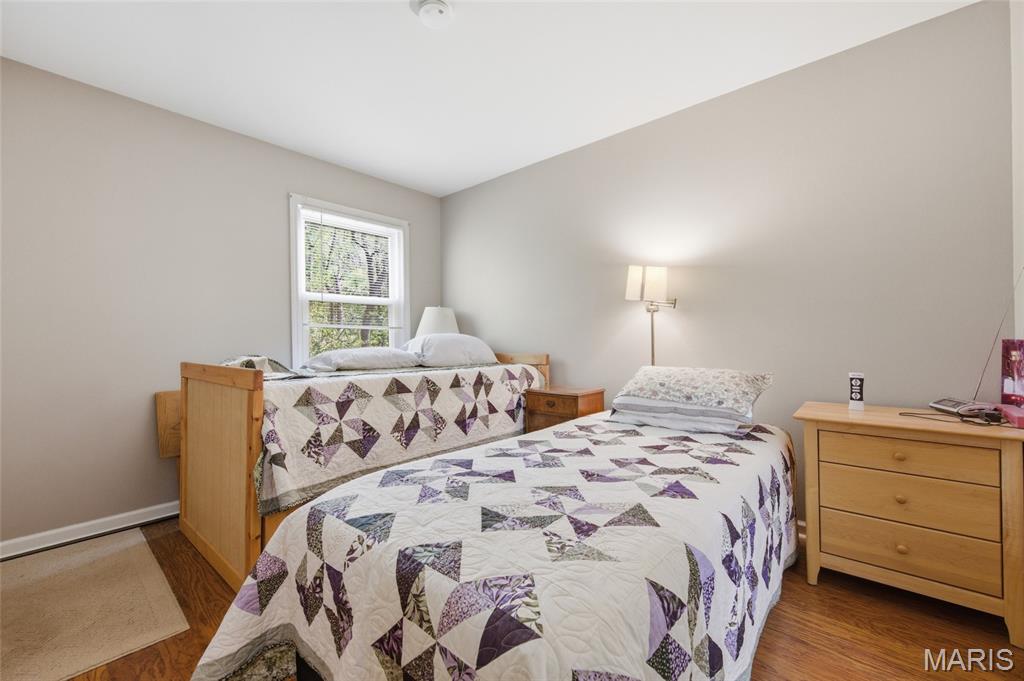 Sun Valley Condo Ph I - Residential