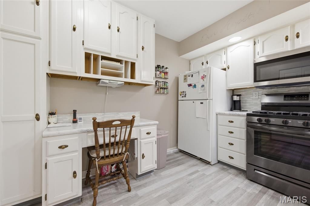 Sun Valley Condo Ph I - Residential