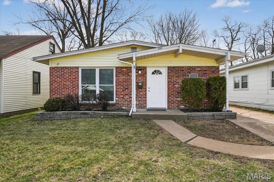 Fully updated and effortlessly chic ranch in the highly sought-after Lindbergh School District! This 3-bedroom, 1-bath home shines with a brand-new kitchen featuring custom cabinetry, stylish backsplash, and new appliances. Fresh flooring and paint throughout create a bright, cohesive feel. Major updates include electrical, newer roof, AC, windows, and plantation shutters. Enjoy the fully fenced backyard — perfect for pets, play, or entertaining. Light-filled, happy, and truly move-in ready. No basement means easy, low-maintenance living!