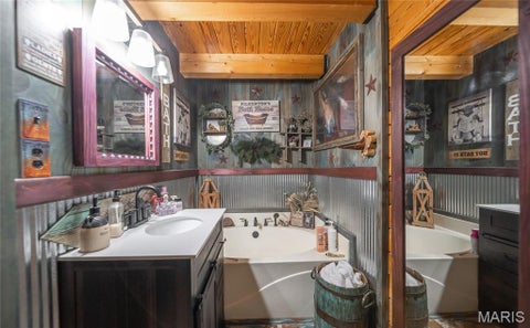 Tiny photo for 46 Fish Farm Lane, Cuba, MO 65453 (MLS # 26035981)