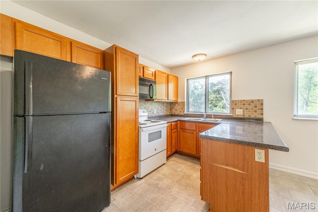 Pembroke Park 01 - Residential Lease