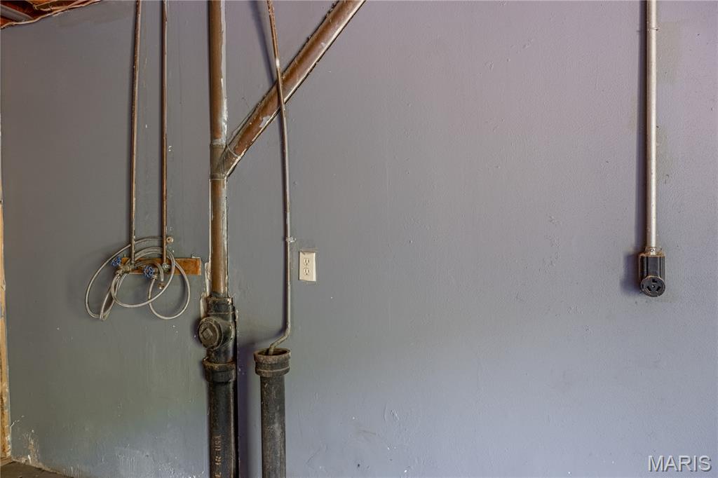 Pembroke Park 01 - Residential Lease
