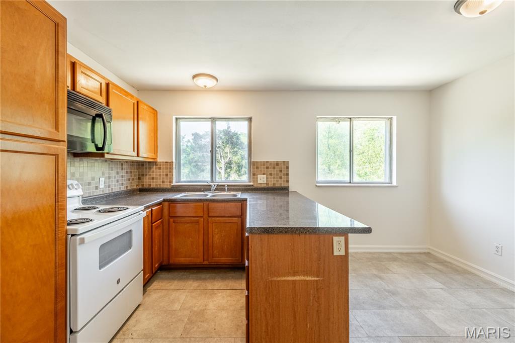 Pembroke Park 01 - Residential Lease