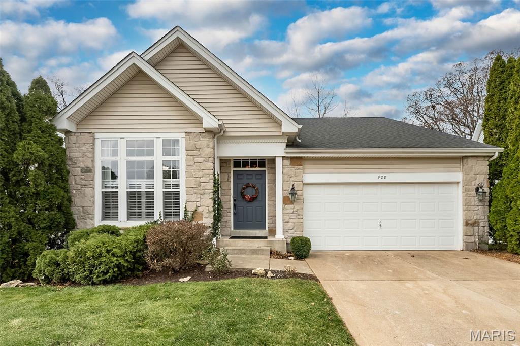 Villas At Ridgepointe - Residential