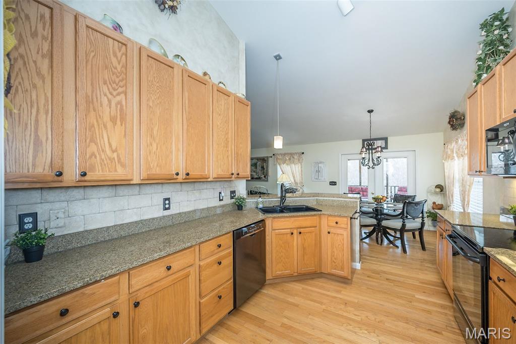 Villas At Ridgepointe - Residential