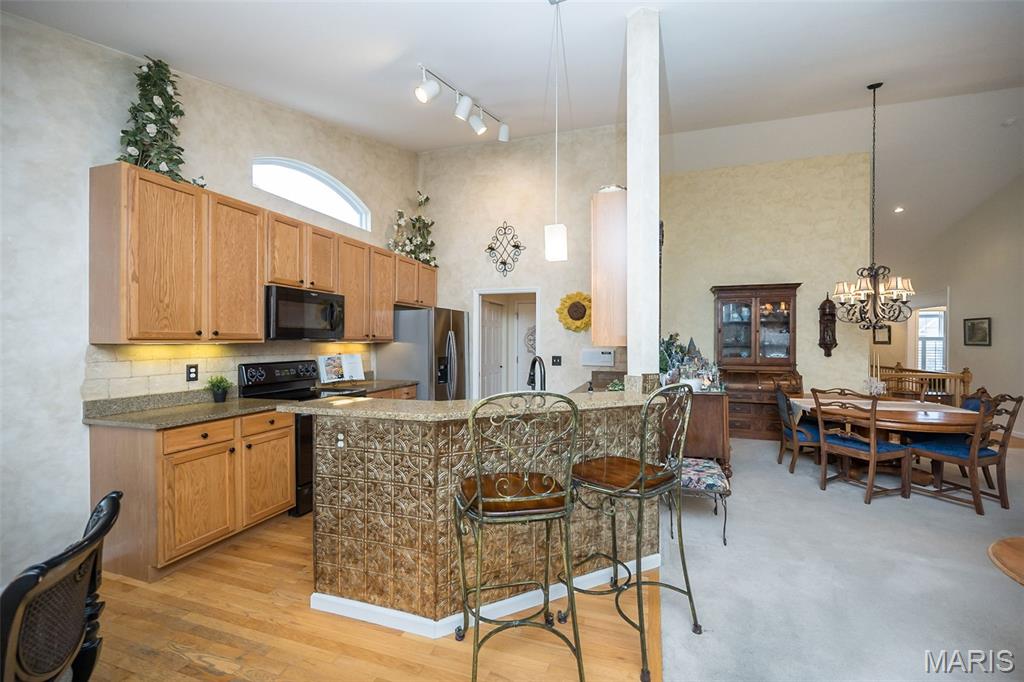 Villas At Ridgepointe - Residential