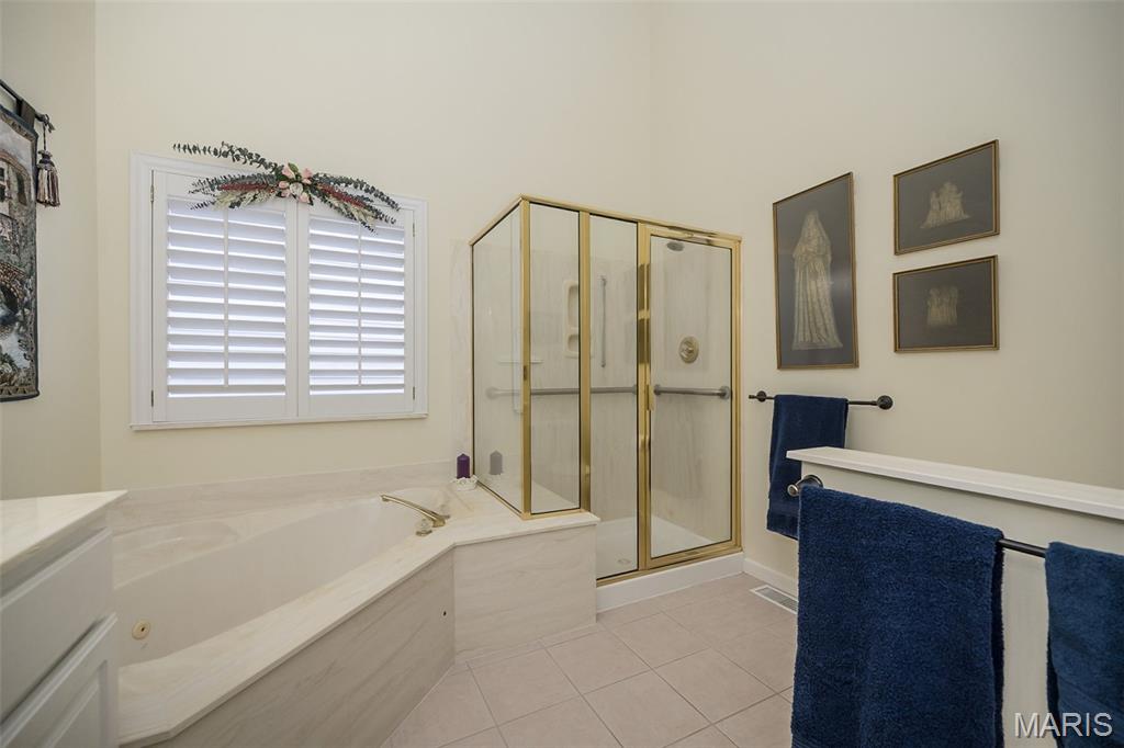 Villas At Ridgepointe - Residential