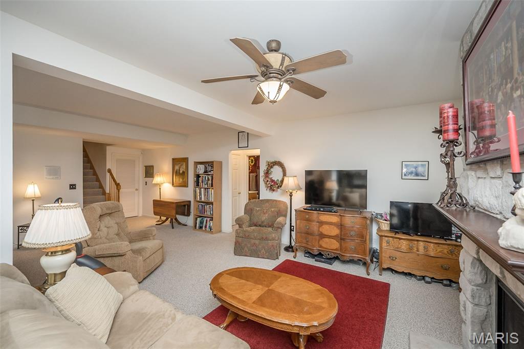 Villas At Ridgepointe - Residential