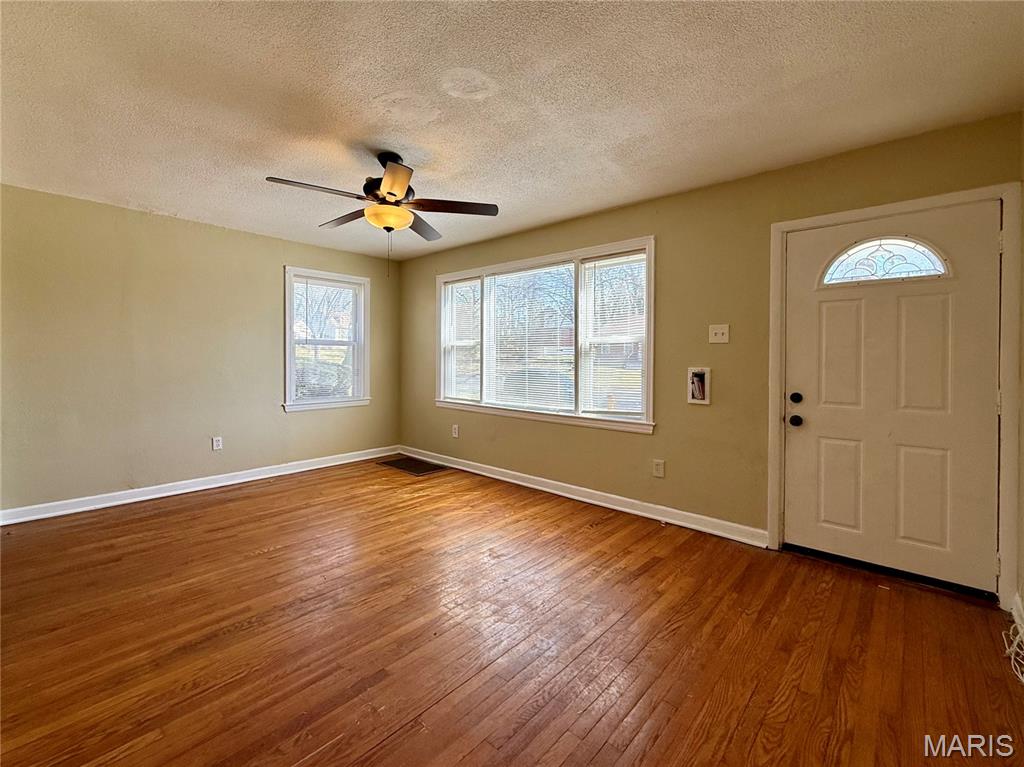 Unincorporated, Missouri 63133, United States, 3 Bedrooms Bedrooms, ,1 BathroomBathrooms,Residential,Active,214651