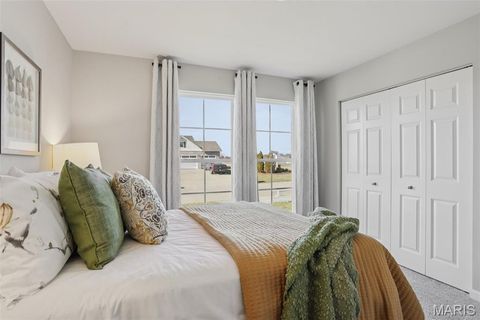 Tiny photo for 811 Yosemite Court, Troy, MO 63379 (MLS # 26016194)