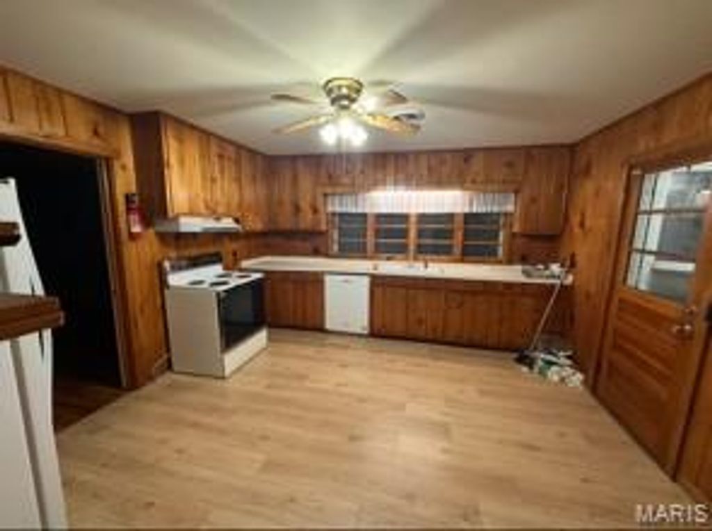 Photo of 715 W Centennial Avenue, Bowling Green, MO 63334 (MLS # 25077298)