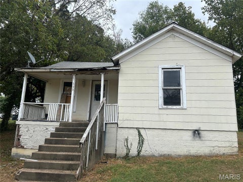 Photo of 303 Cardinal Street, Park Hills, MO 63601 (MLS # 26061230)