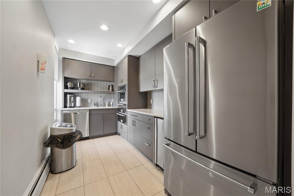 Park Tower Condo - Residential