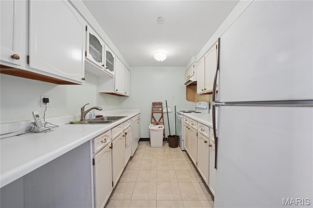 Park Tower Condo - Residential