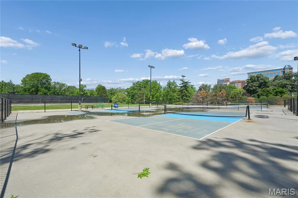 Park Tower Condo - Residential