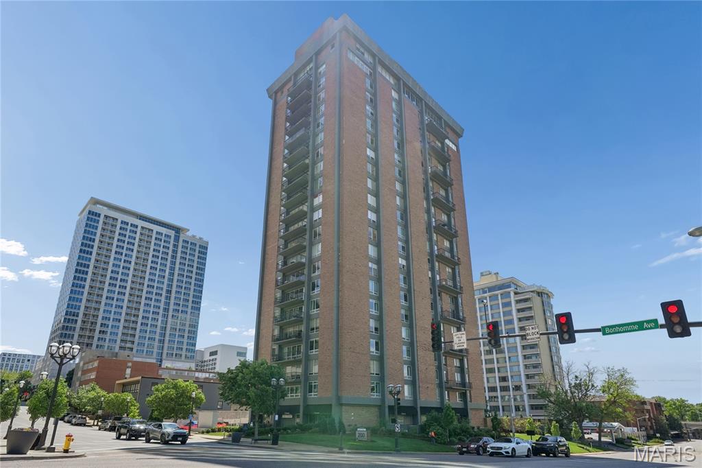 Park Tower Condo - Residential