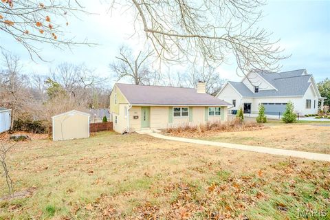 Tiny photo for 452 Iris Lane, Kirkwood, MO 63122 (MLS # 26001433)