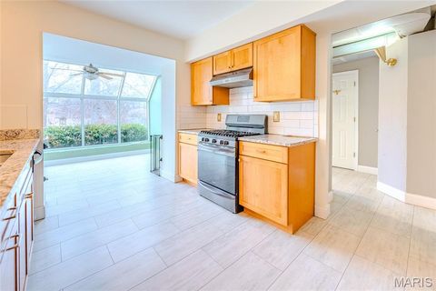 Tiny photo for 452 Iris Lane, Kirkwood, MO 63122 (MLS # 26001433)