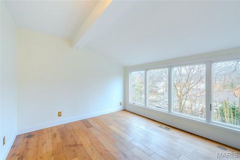 Tiny photo for 452 Iris Lane, Kirkwood, MO 63122 (MLS # 26001433)