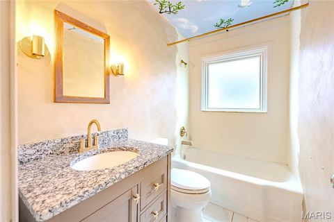 Tiny photo for 452 Iris Lane, Kirkwood, MO 63122 (MLS # 26001433)