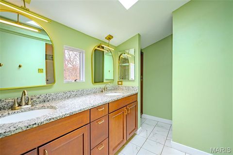 Tiny photo for 452 Iris Lane, Kirkwood, MO 63122 (MLS # 26001433)