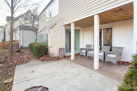 Tiny photo for 452 Iris Lane, Kirkwood, MO 63122 (MLS # 26001433)