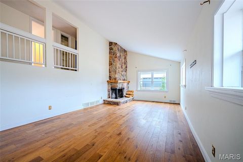 Tiny photo for 452 Iris Lane, Kirkwood, MO 63122 (MLS # 26001433)