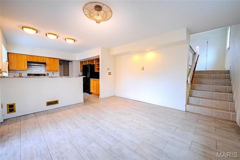 Tiny photo for 452 Iris Lane, Kirkwood, MO 63122 (MLS # 26001433)