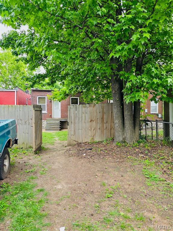 St Louis Commons Add - Residential
