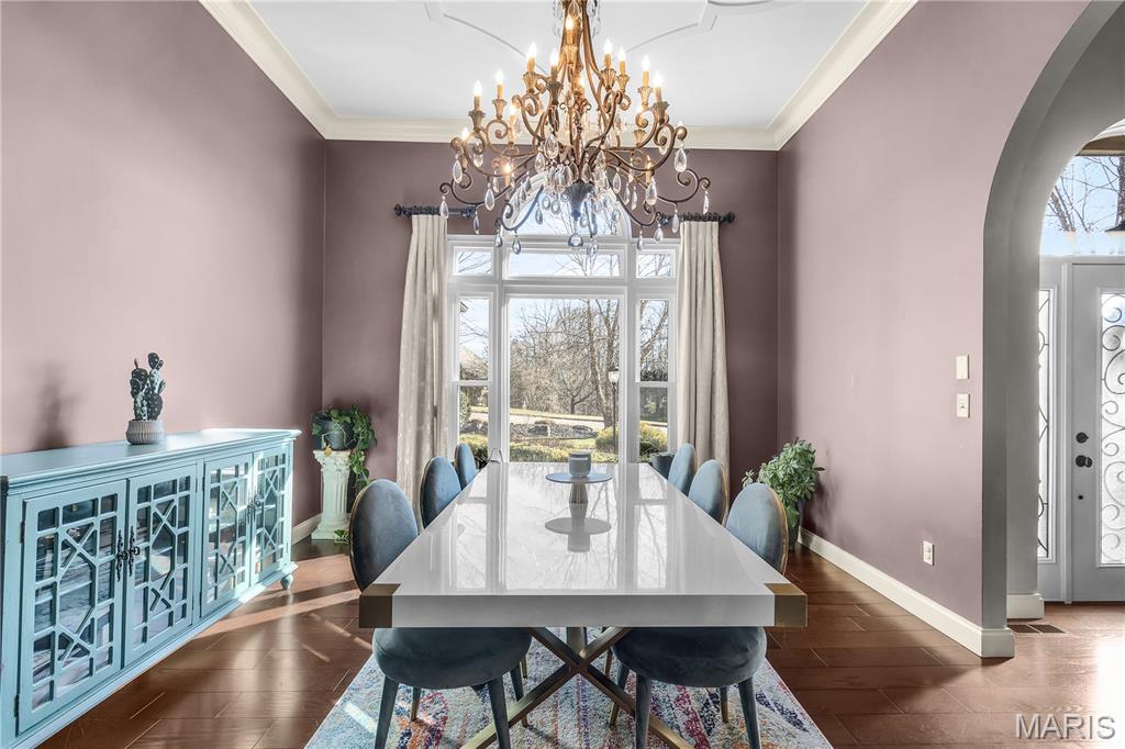 Windwood Lake Estate - Residential