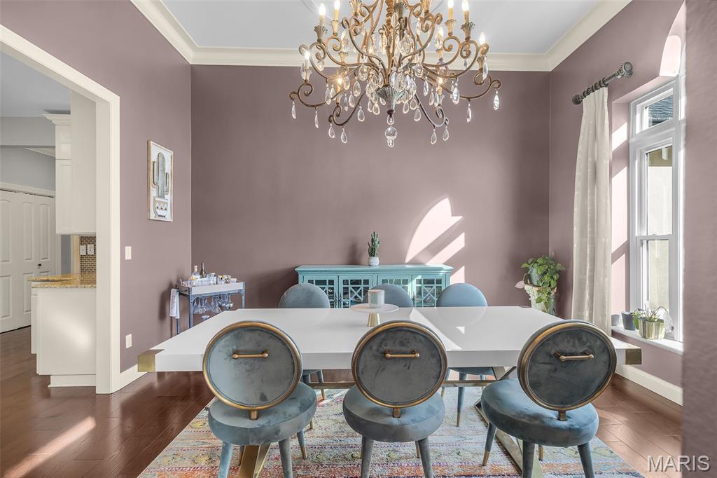 Windwood Lake Estate - Residential