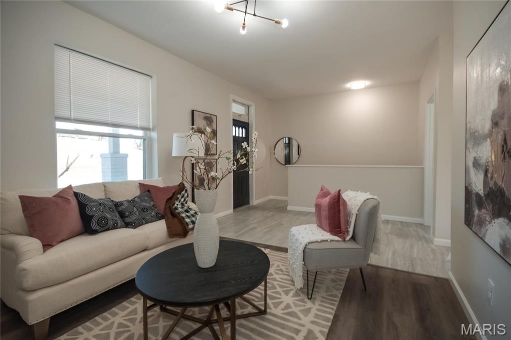 St Louis, Missouri 63139, United States, 2 Bedrooms Bedrooms, ,2 BathroomsBathrooms,Residential,Active,79771